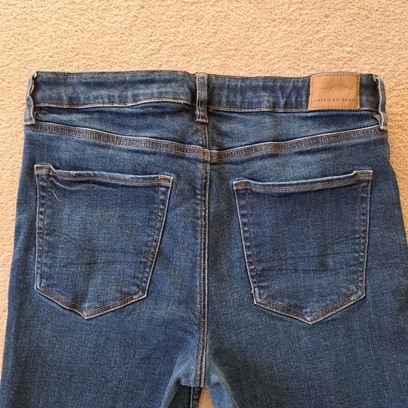 American Eagle Jeans Kick Boot Crop Women's 8 Short Blue Denim Frayed Hem - Picture 9 of 14